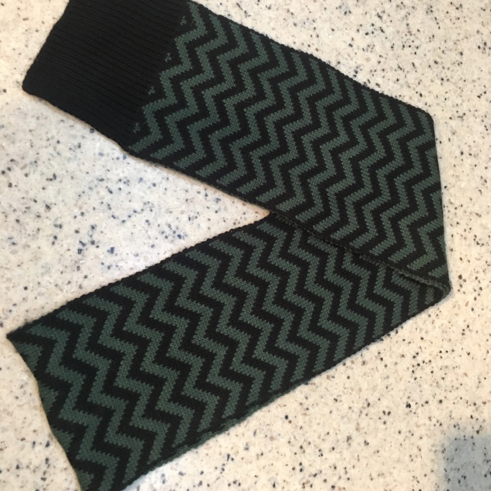 Roxy scarf